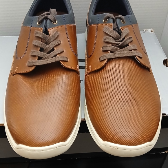 J.Ferrar Memory Foam Size 12M $35 - Picture 2 of 7